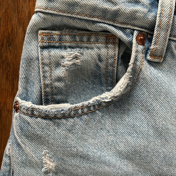 Zara light wash denim jeans high waisted - Picture 6 of 10